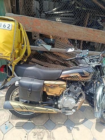 машина 250000сом: Спортбайк Honda, 250 куб. см, Бензин, Взрослый, Б/у — 2