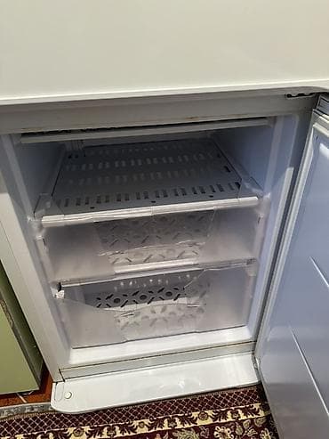 двери для холодильника: Холодильник Biryusa, Б/у, Двухкамерный, 60 * 180 * 60 — 3