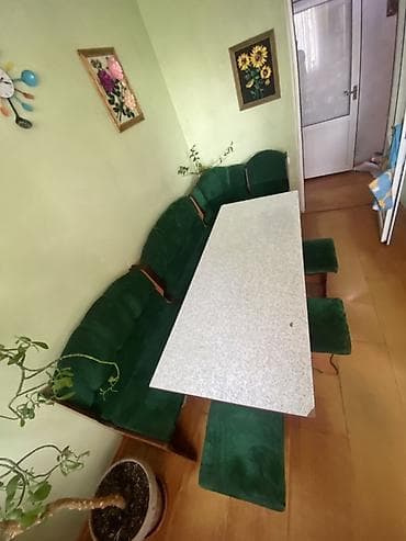 мебель из дерева: Кухонный уголок с обеденным столом и табуретами - Комплектация — 1