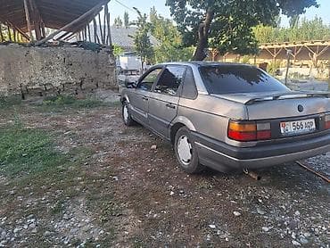 Продажа авто: Volkswagen Passat: 1991 г., 2 л, Механика, Бензин, Седан — 5