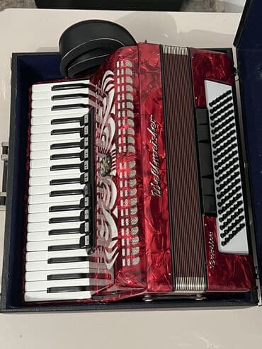 аккордион ош: Weltmeister caprice 4/4
Состояние мама мама — 4