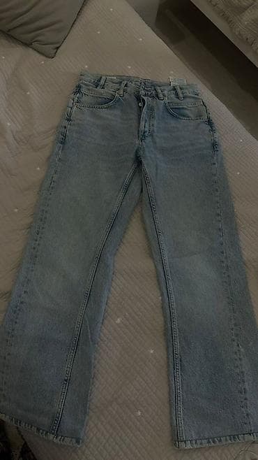 Продам джинсы Состояние отличные не подошли по размеру. Бренд Zara 38