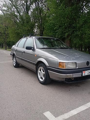 v klass: Volkswagen Passat: 1990 г., 1.8 л, Ручные, Бензин, Седан — 4
