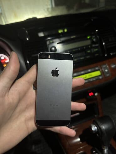 IPhone SE, Б/у, 32 ГБ, Space Gray