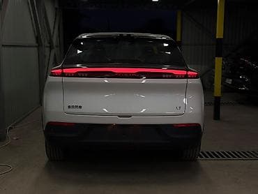 Dongfeng: Dongfeng M-NV: 2025 г., 0.1 л, Автомат, Электромобиль, Кроссовер — 4