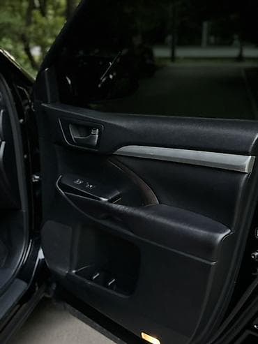 Продажа авто: Toyota Highlander: 2017 г., Автомат, Бензин, Кроссовер — 7