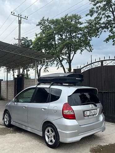 Honda Fit: 2001 г., 1.3 л, Вариатор, Бензин, Хэтчбэк — 4