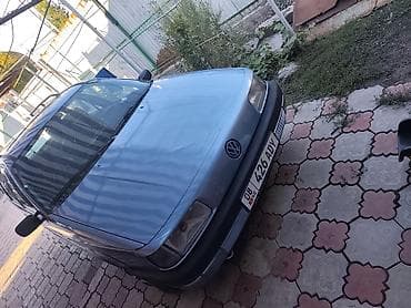 Volkswagen Passat Variant: 1990 г., Универсал
