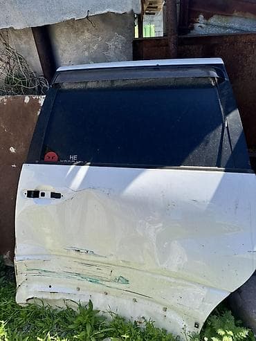 Дверь Комплект Toyota