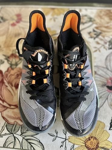 военные принадлежности: Баскетбольные кроссовки (мужские) В отличном состоянии светло — 1