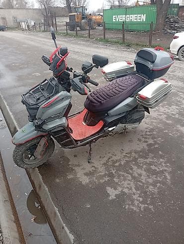 Кумурска мотороллер: Скутер түрү 150 куб. см, Бензин, Колдонулган — 4