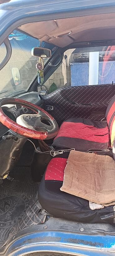 күзгү: Жеңил жүк ташуучу унаа, Hyundai, Стандарт, 2 т, Колдонулган — 6