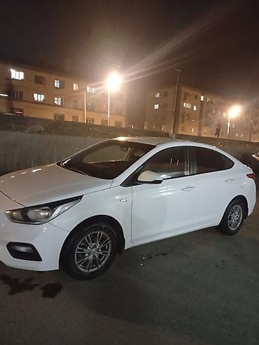 mersedes e 124: Hyundai Solaris: 2018 г., 1.4 л, Ручные, Бензин, Седан — 3