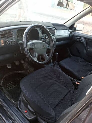 авто венто: Volkswagen Vento: 1994 г., Механика, Бензиновая, Седан — 2