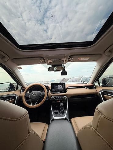 оригин: Toyota RAV4: 2021 г., 2.5 л, Автомат, Гибрид, Кроссовер — 5
