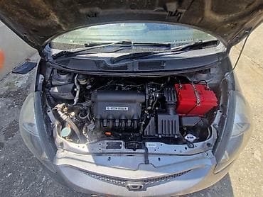 top riding: Honda Fit: 2004 г., 1.3 л, Автомат, Бензин, Хэтчбэк — 10