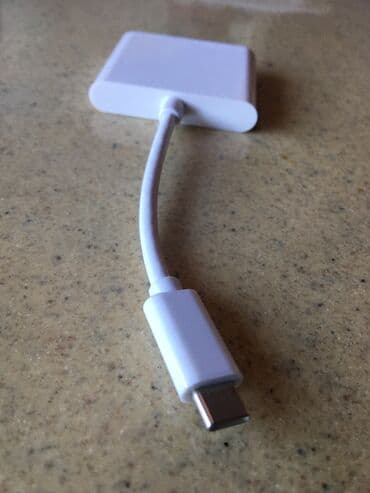 множитель портов: Многопортовый цифровой AV‑адаптер USB‑C (USB-C Digital AV Multiport — 4