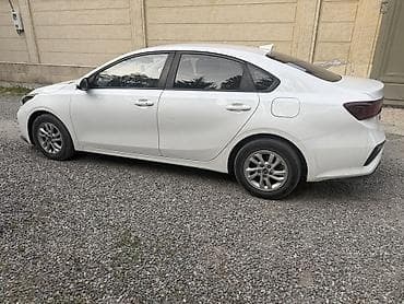 omoda s5: Kia Cerato: 2020 г., 1.6 л, Автомат, Бензин, Седан — 3