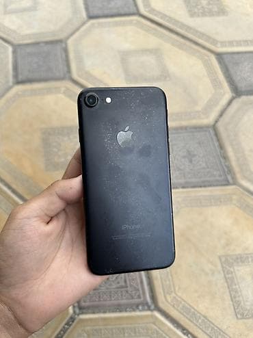 iphone 14 max: IPhone 7, Б/у, 32 ГБ, Черный, Зарядное устройство, Защитное стекло, Чехол, 75 % — 1