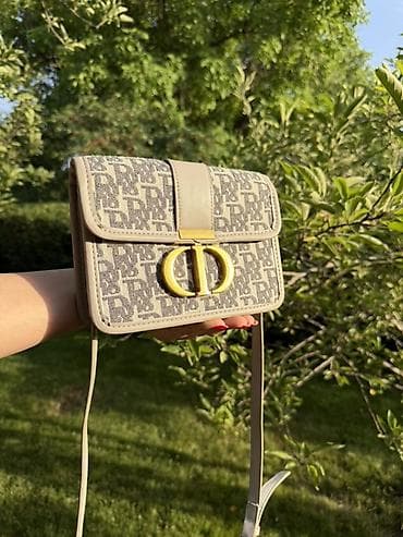 спортивный сумка: Классическая сумка, Dior, Материал: Комбинированный материал, Регулируемый ремень, Женские, Б/у — 1
