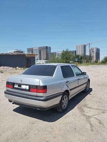 вента: Volkswagen Vento: 1995 г., 1.8 л, Механика, Бензин, Седан — 9