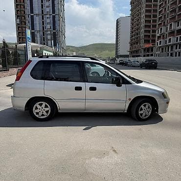 space runner: Mitsubishi Space Runner: 1999 г., 2 л, Автомат, Бензин, Минивэн — 3