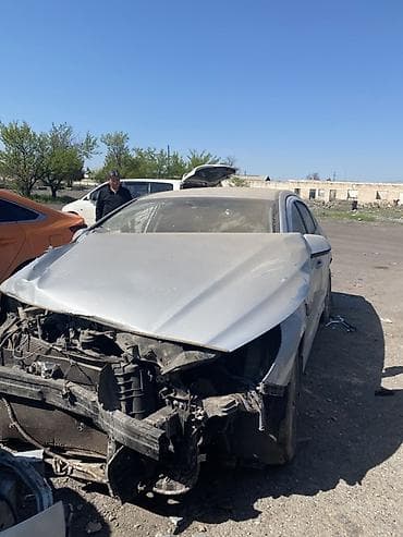 тику машина: Hyundai Sonata 2019 года, серебристый седан, после ДТП. Подходит для — 3
