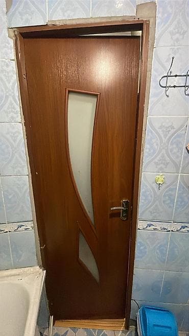 стекло продаю: Межкомнатная дверь с декоративным остеклением - Материал — 2