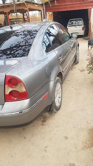 Volkswagen Passat: 2002 г., 1.8 л, Кол менен иштөөчү, Бензин, Седан — 2