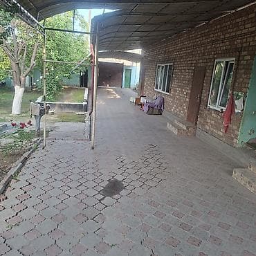 у реки: 300 м², 12 комнат — 4