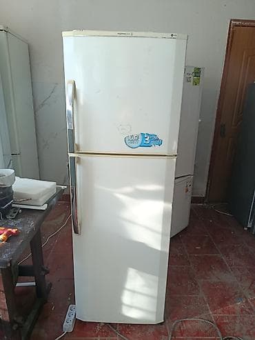 тондем: Холодильник LG, Б/у, Двухкамерный, No frost, 165 * — 1