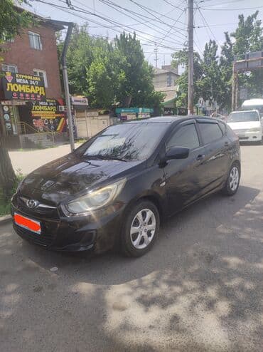 Hyundai Solaris: 2014 г., 1.6 л, Механика, Газ, Хэтчбэк