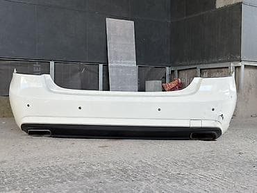 x pipe: Задний бампер для седана бизнес‑класса, белый, с черной нижней — 1
