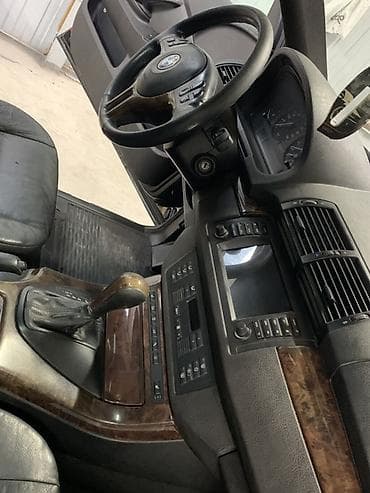 нива кузов: BMW X5: 2000 г., Кроссовер — 10
