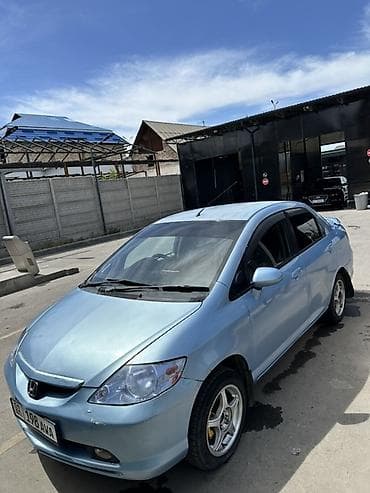 экономичный авто: Honda Fit: 2003 г., 1.5 л, Вариатор, Бензин — 3