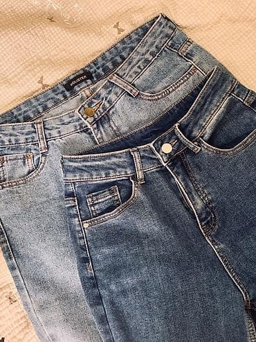 Джинсы женские, комплект из двух пар. - Бренд: Hollister (одна из пар