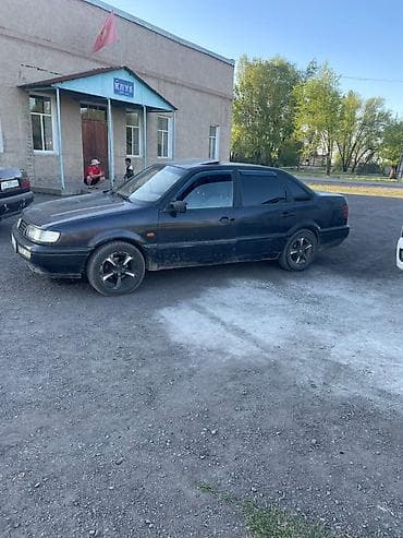 e star: Volkswagen Passat: 1994 г., Ручные, Бензин, Седан — 4
