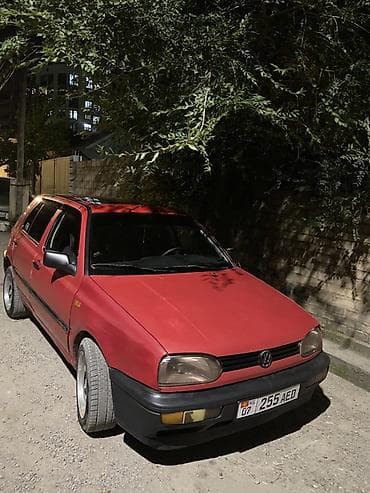 Volkswagen Golf: 1993 г., 1.6 л, Механика, Бензин, Хэтчбэк at lalafo.kg Volkswagen Golf: 1993 г., 1.6 л, Механика, Бензин, Хэтчбэк
