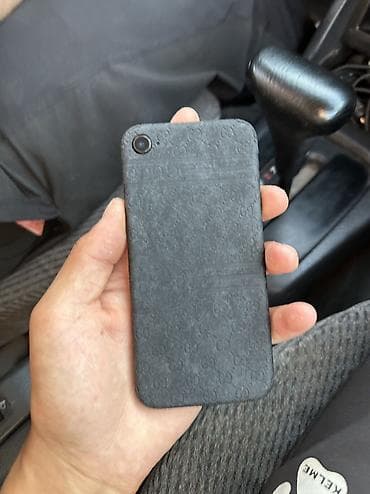 IPhone 8, Б/у, 64 ГБ, 100 % at lalafo.kg IPhone 8, Б/у, 64 ГБ, 100 %