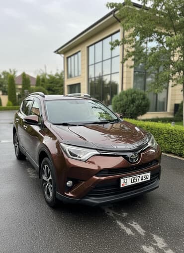 срочно продаю в связи с переездом: Toyota RAV4: 2018 г., 2 л, Вариатор, Бензин, Кроссовер — 1