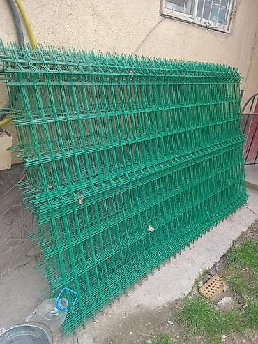 Панели 3D секционного забора, зелёные, металлические. - Тип: сварные