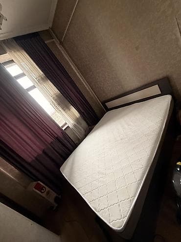 столы с колёсами: Двуспальная кровать, С матрасом, длина - 200 см — 3