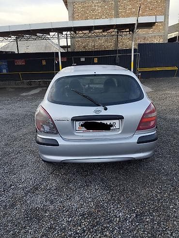 cls 55: Nissan Almera: 2002 г., 1.5 л, Ручные, Бензин, Хэтчбэк — 2