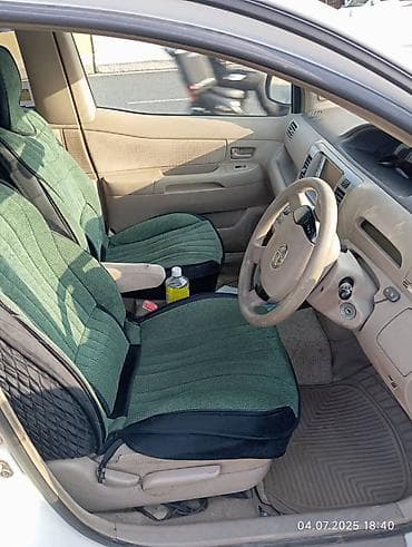 sprinter 2 7: Toyota Raum: 2003 г., 1.5 л, Бензин, Хэтчбэк — 5