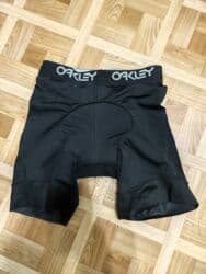 купить форму повара недорого бишкек: Джинсы, классические брюки, шорты, спортивные штаны(тонкие и — 23