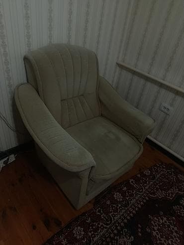 dinner table: Складной походный стол, Б/у, ЛДСП, цвет - Серый — 3