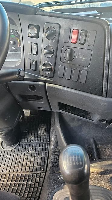 продаю или меняю квартира: Манипулятор, Mercedes-Benz — 9