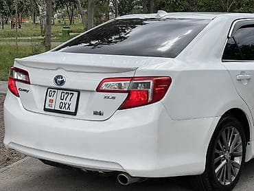 Toyota Camry: 2013 г., 2.5 л, Автомат, Гибрид, Седан — 6