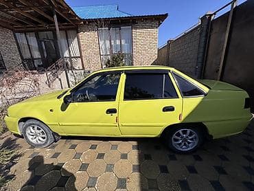 автомобиль ниссан: Daewoo Nexia: 2008 г., 1.5 л, Механика, Бензин, Хэтчбэк — 2