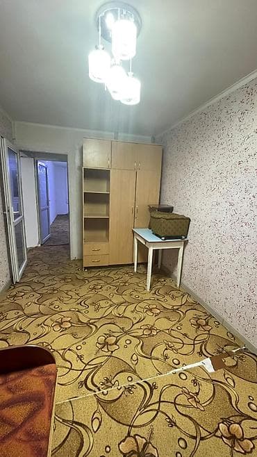 2 room flat: Сдаётся 3х комнатная квартира в районе таатан. - Площадь: вытянутая — 4